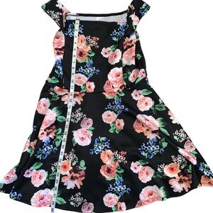 No boundaries XL size 15/17 floral dress